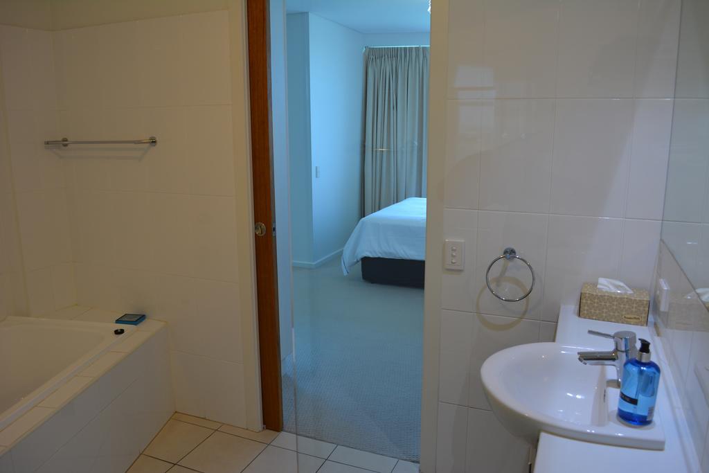 Wallaroo Marina Luxury Apartment Экстерьер фото